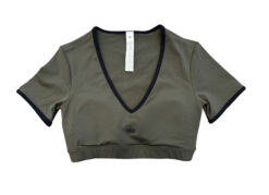 ALO Yoga NWT Airbrush Race Pace Short Sleeve Top W1500R Small Olive Green Black
