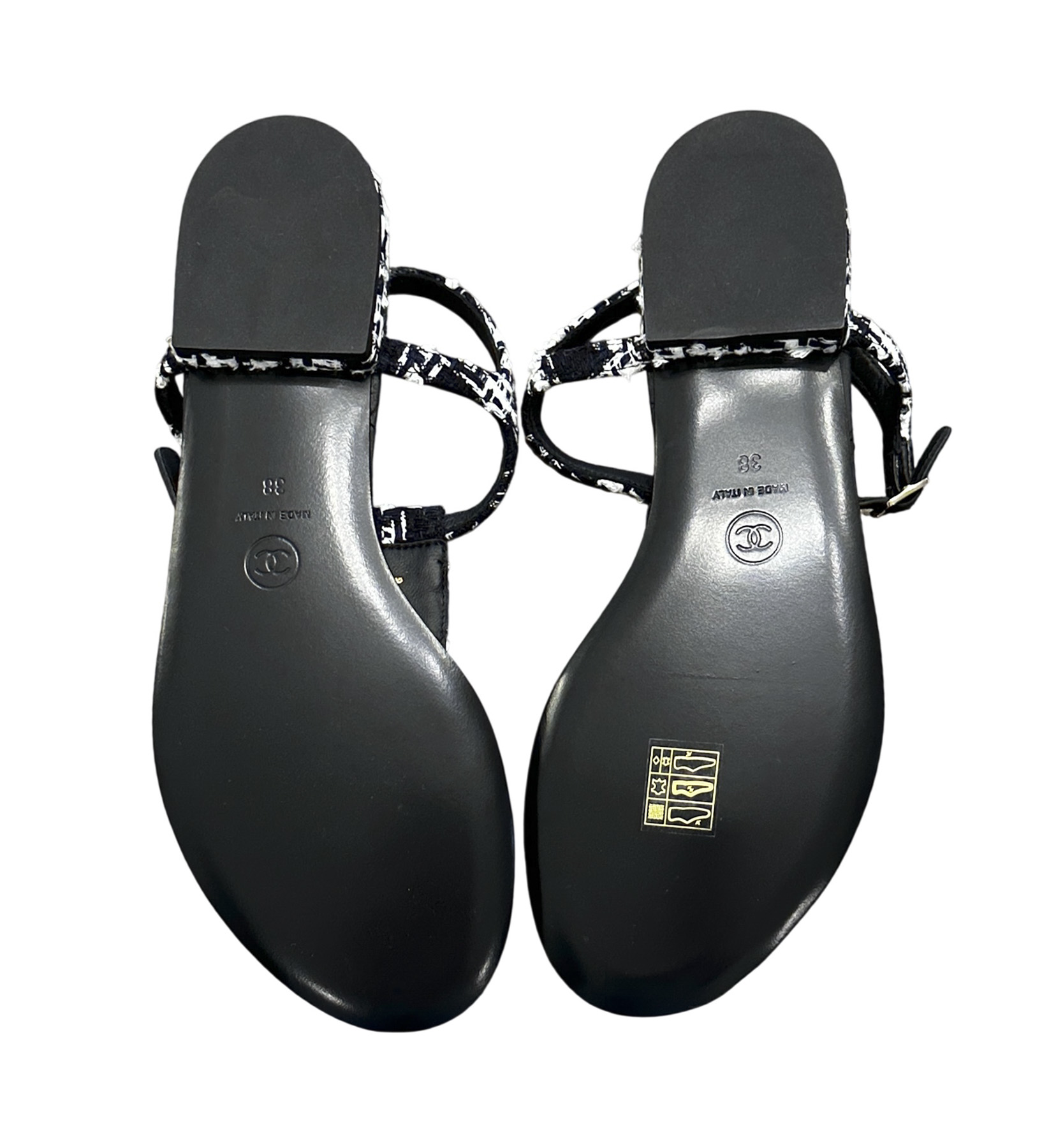 CHANEL Black White Tweed CC Quilted T-Strap Thong Flat Sandals 38 NEW - Image 6
