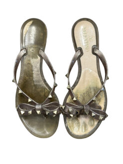 Alternative view of Valentino Garavani Rockstud Glitter PVC Jelly Bow Thong Flat Sandals Size 38