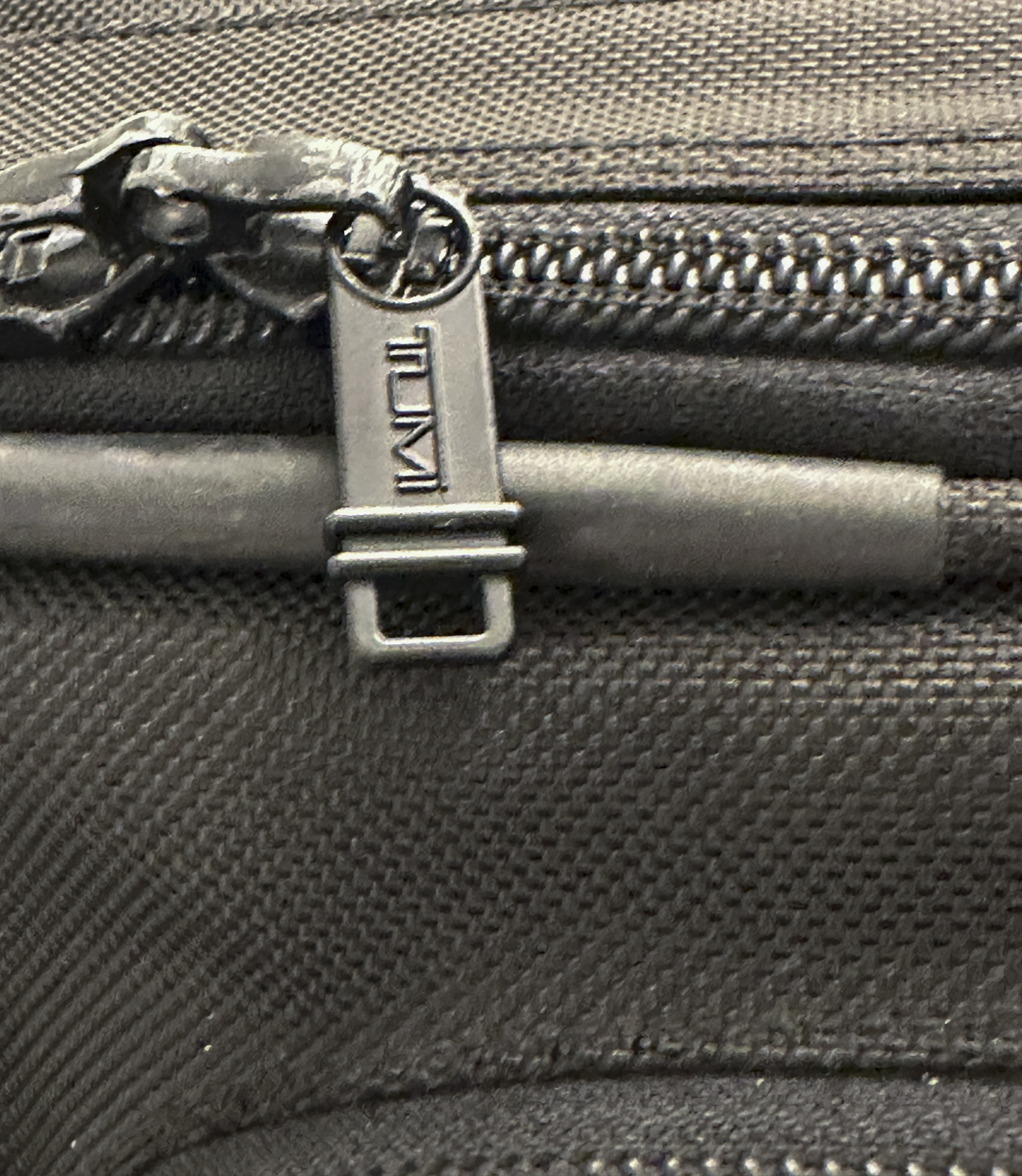 TUMI Alpha Medium 26" Black Ballistic Nylon 4 Wheel Spinner Checked Luggage - Image 12